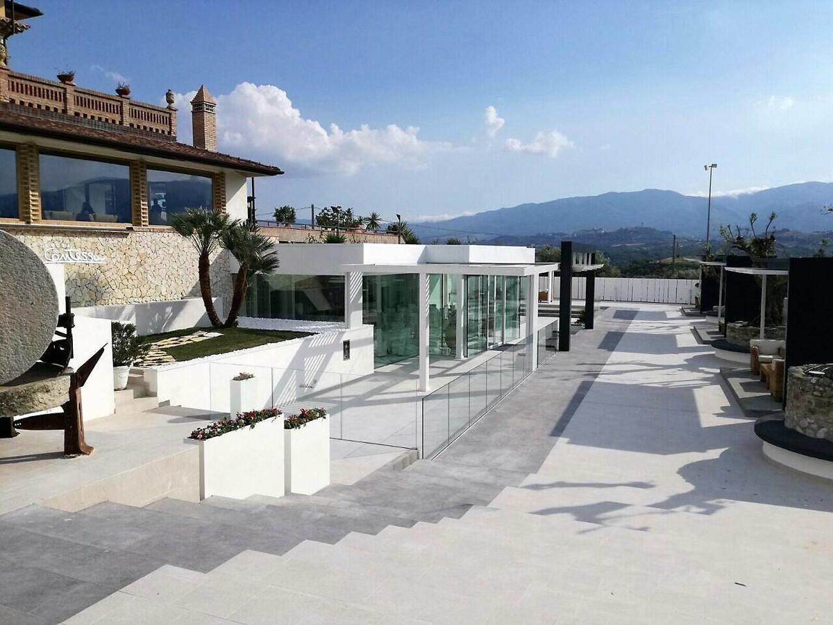 Una Hotels Tenuta Contessa Farm & Spa Cosenza Montalto Uffugo Exterior photo